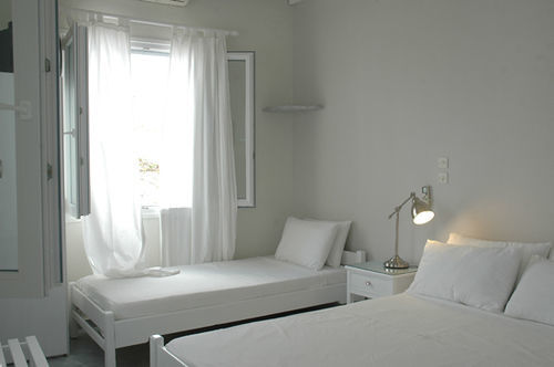 Lucas Rooms Tinos Exterior photo