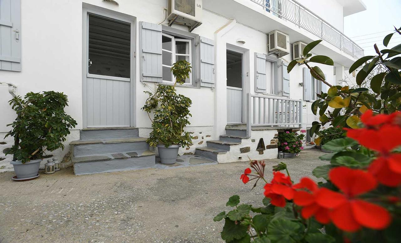 Lucas Rooms Tinos Exterior photo