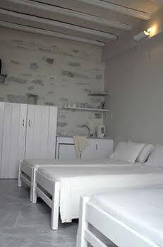 Lucas Rooms Tinos Exterior photo